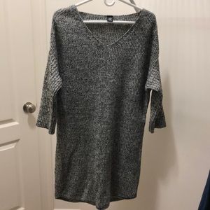 Oversized v-neck sweater dress